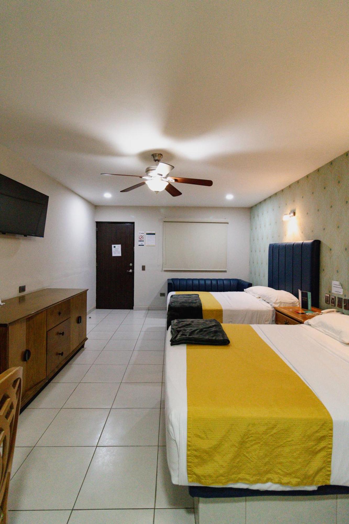 Hotel Maioris El Diez Culiacán Extérieur photo