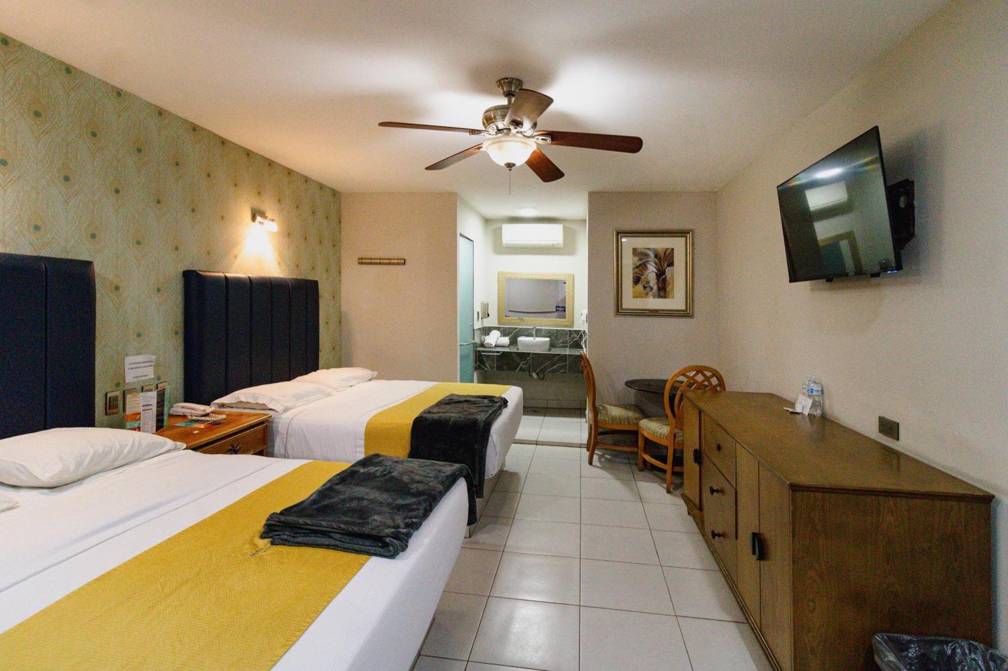 Hotel Maioris El Diez Culiacán Extérieur photo